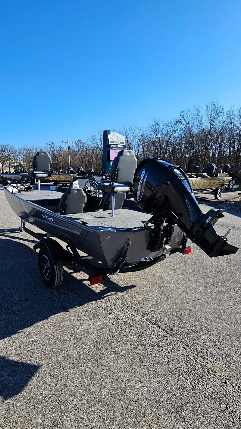 Slide: The Image of Lowe Skorpion 2025 - 9