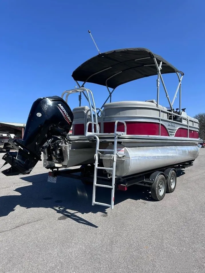 Slide: The Image of Lowe SS 210 WT 2021 - 14