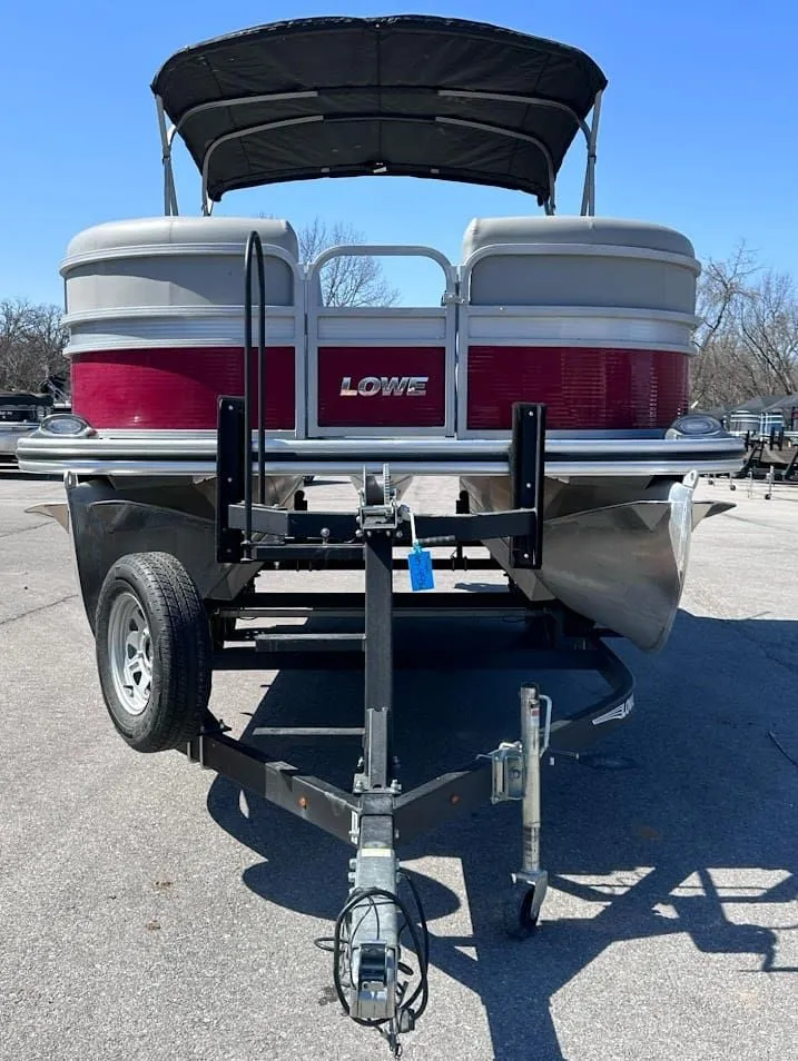 Slide: The Image of Lowe SS 210 WT 2021 - 19