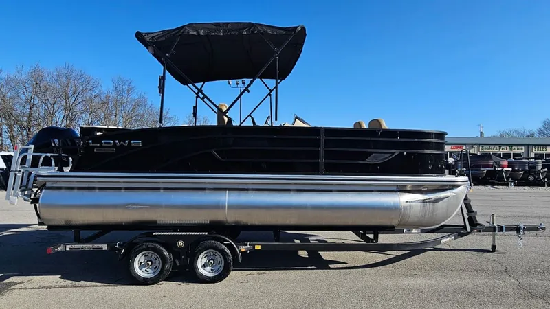 Slide: The Image of Lowe SF 214 Sport Fish 2025 - 4