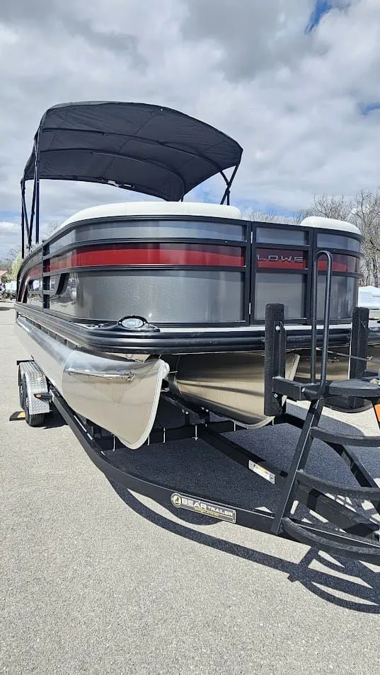 Slide: The Image of Lowe SS210 DH CL 2025 - 12