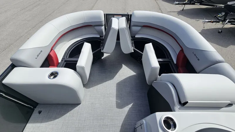 Slide: The Image of Lowe SS210 DH CL 2025 - 25