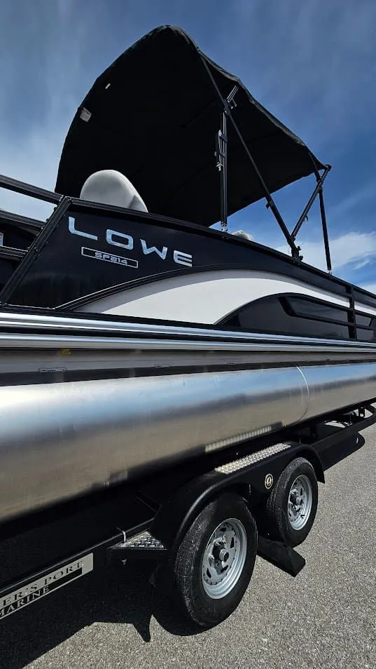 Slide: The Image of Lowe SF 214 Sport Fish 2025 - 9