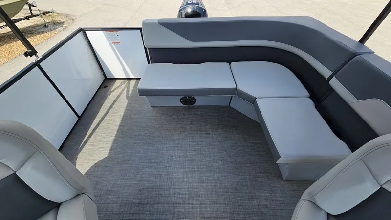 Slide: The Image of Lowe LS 190 2025 - 38