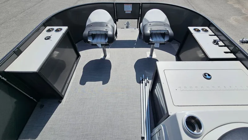 Slide: The Image of Lowe SF 214 Sport Fish 2025 - 21