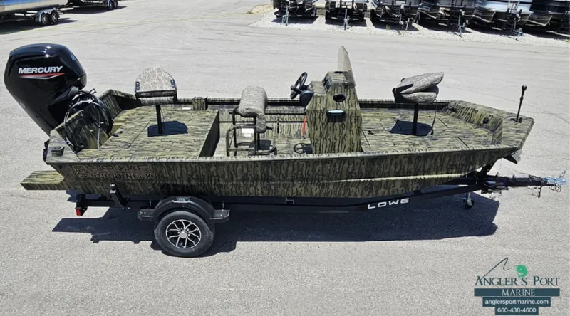 Slide: The Image of Lowe Roughneck 1760 Pathfinder 2025 - 29