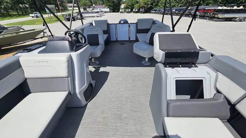 Slide: The Image of Lowe LS210 WT 2025 - 21