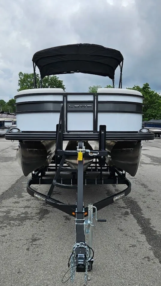 Slide: The Image of Lowe SS 210 WT 2025 - 11