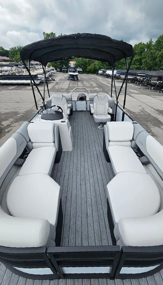 Slide: The Image of Lowe SS 210 WT 2025 - 13