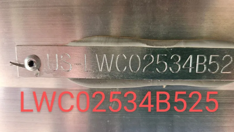 Slide: The Image of Lowe SS 210 WT 2025 - 3