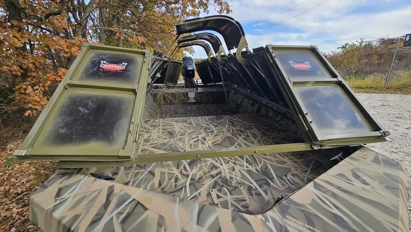 Slide: The Image of Lowe Roughneck 1760 2025 - 28