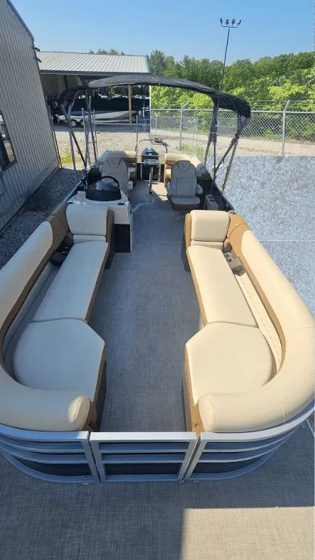 Slide: The Image of Lowe SSS270 EWT 2023 - 12