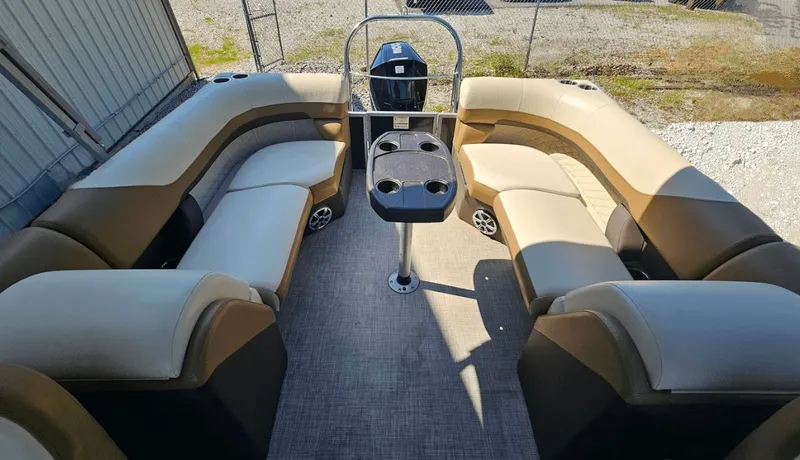 Slide: The Image of Lowe SSS270 EWT 2023 - 17