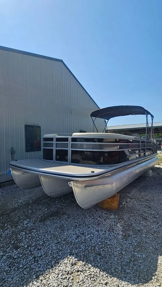 Slide: The Image of Lowe SSS270 EWT 2023 - 3