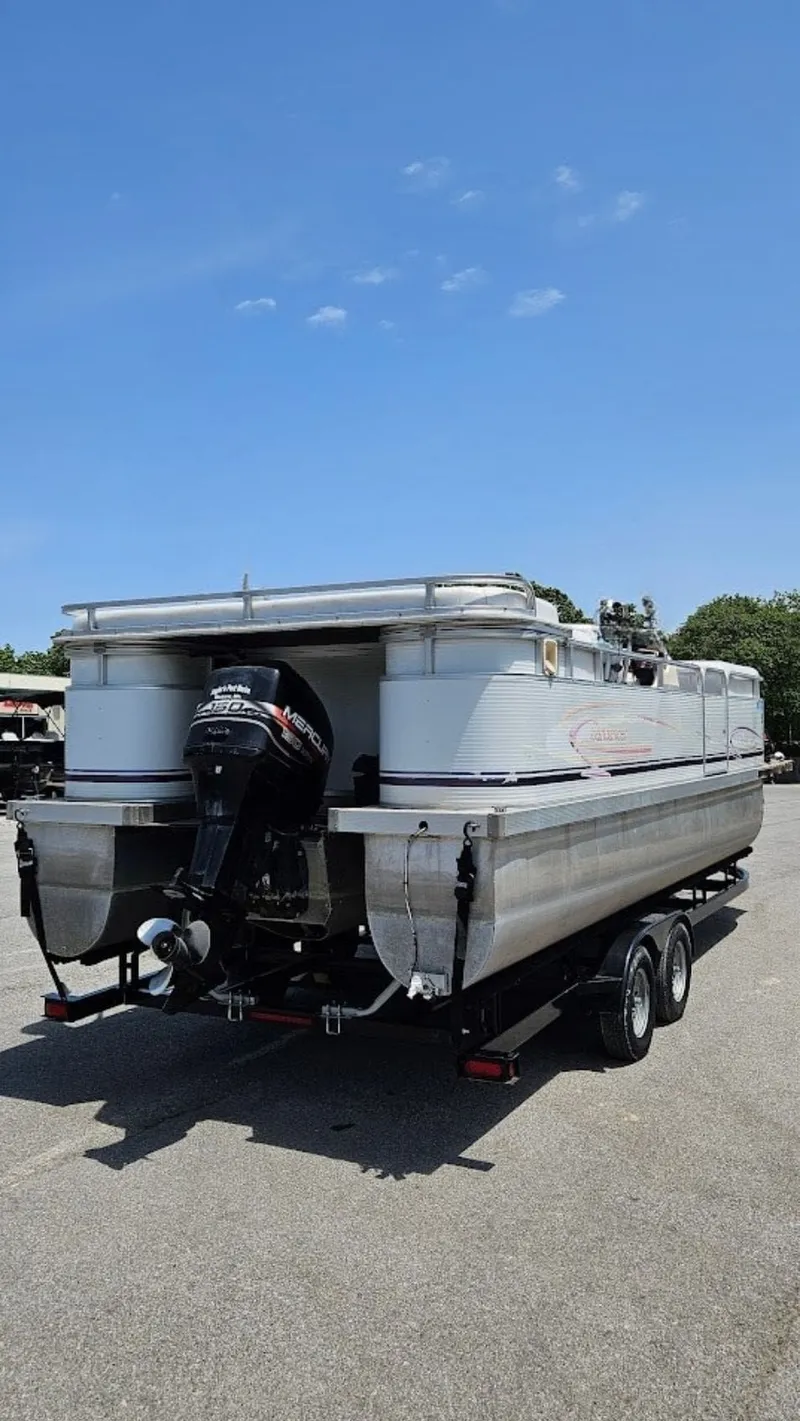 Slide: The Image of Sundancer 260 Majestic 2001 - 25