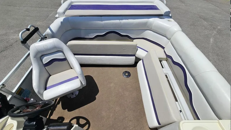 Slide: The Image of Sundancer 260 Majestic 2001 - 35