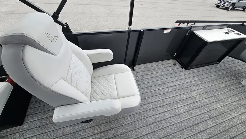 Slide: The Image of Lowe SF 212 WT 2025 - 17