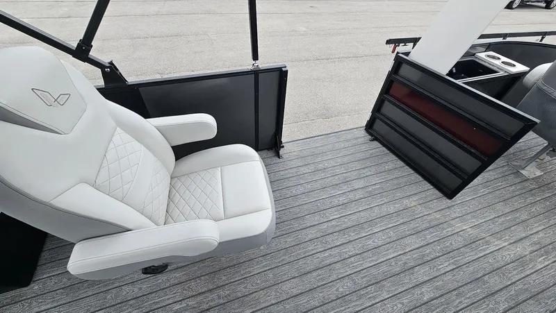 Slide: The Image of Lowe SF 212 WT 2025 - 18