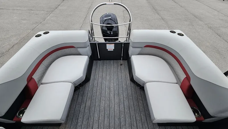 Slide: The Image of Lowe SF 212 WT 2025 - 22