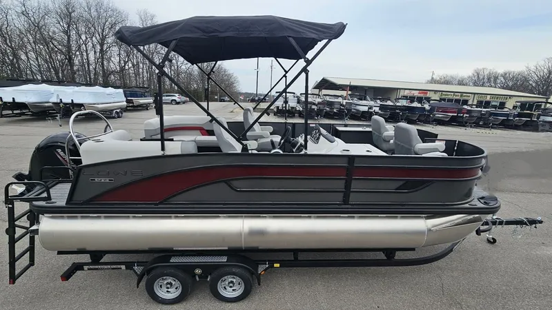 Slide: The Image of Lowe SF 212 WT 2025 - 5