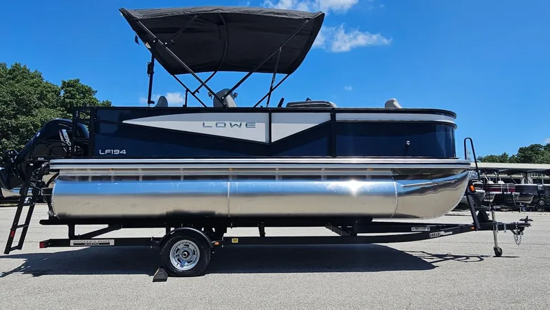 Slide: The Image of Lowe LF 194 2026 - 10