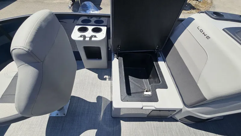 Slide: The Image of Lowe LF 194 2026 - 4