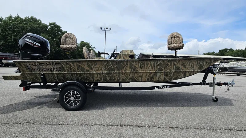 Slide: The Image of Lowe ROUGHNECK 1860 SC 2026 - 4