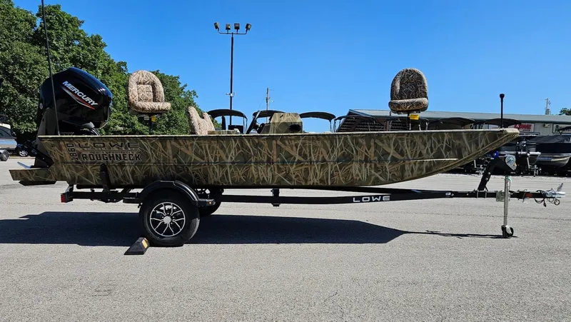 Slide: The Image of Lowe ROUGHNECK 1860 SC 2026 - 5