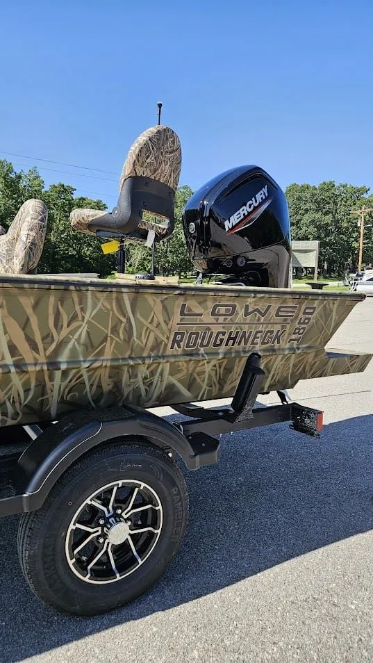 Slide: The Image of Lowe ROUGHNECK 1860 SC 2026 - 9