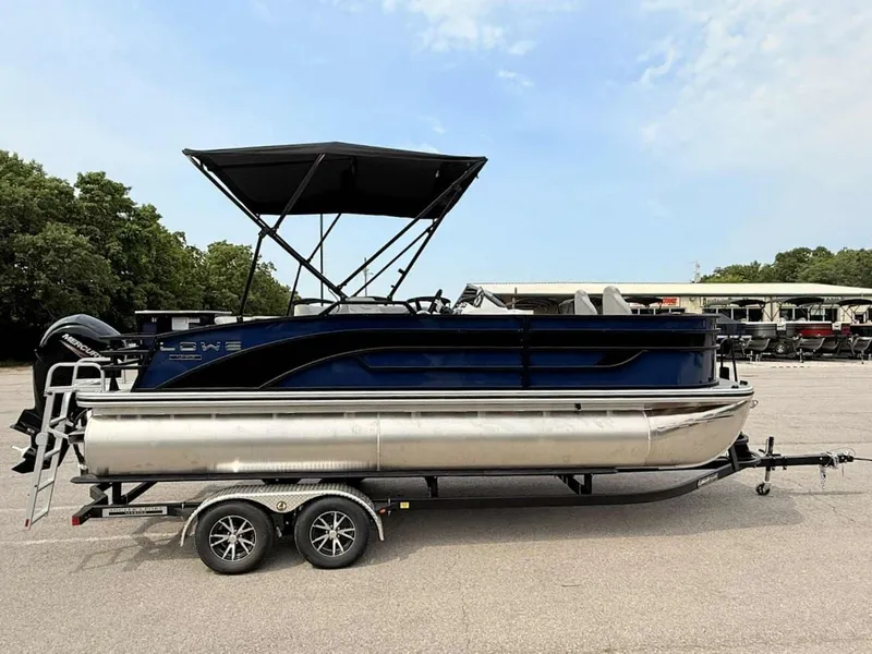 Slide: The Image of Lowe SF 214 Sport Fish 2026 - 22