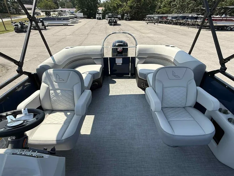 Slide: The Image of Lowe SS230 WV 2026 - 12