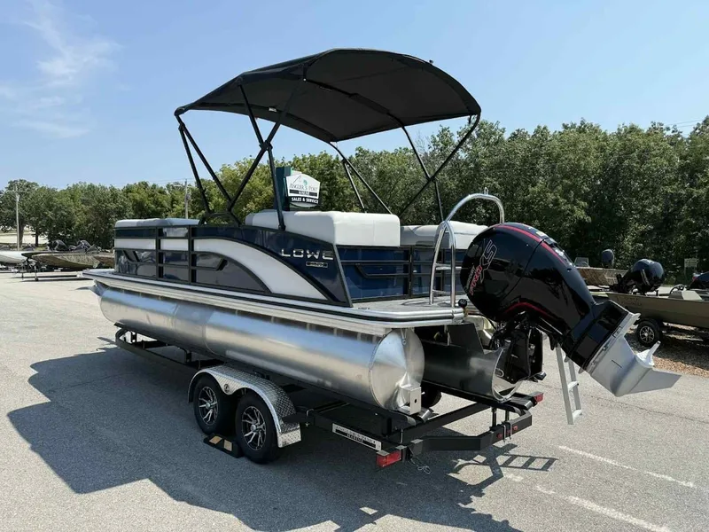 Slide: The Image of Lowe SS230 WV 2026 - 6