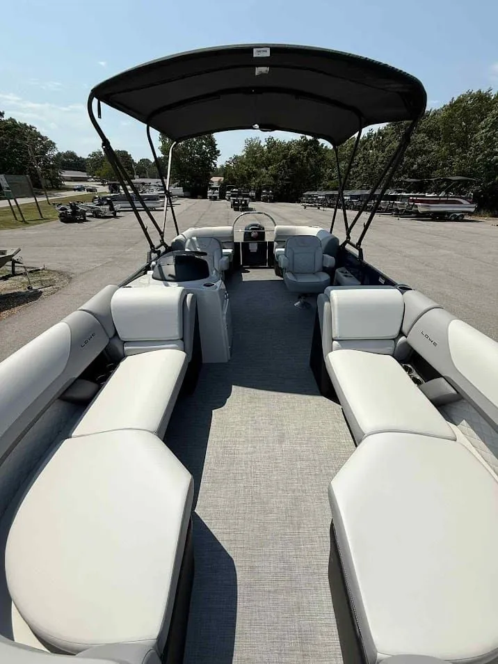 Slide: The Image of Lowe SS230 WV 2026 - 9