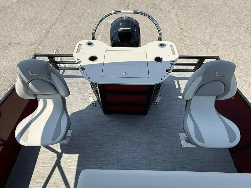 Slide: The Image of Lowe SF 214 Sport Fish 2026 - 10