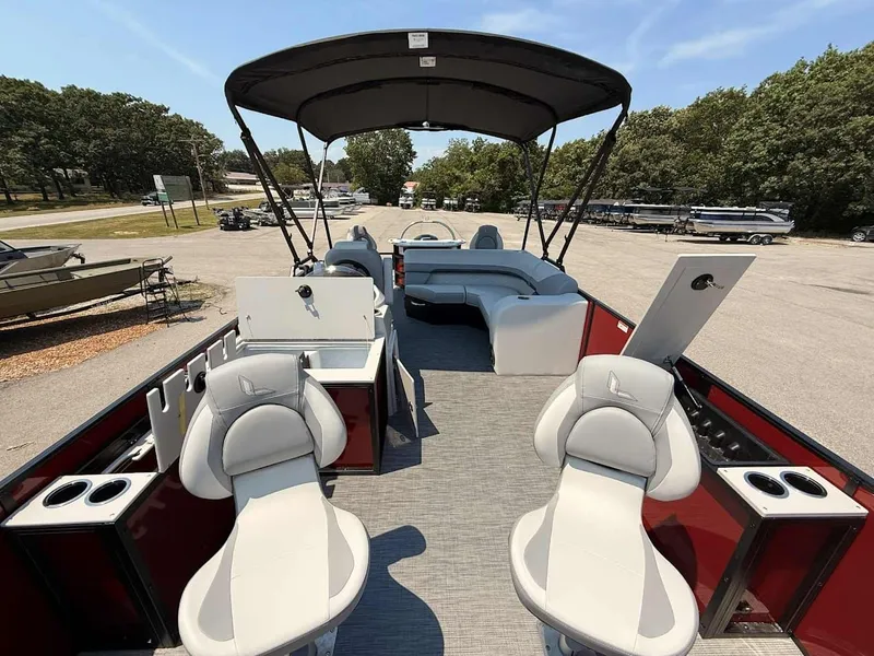 Slide: The Image of Lowe SF 214 Sport Fish 2026 - 15