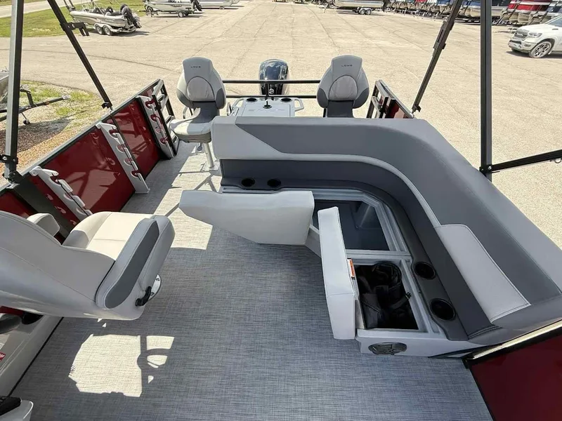 Slide: The Image of Lowe LF 194 2026 - 14