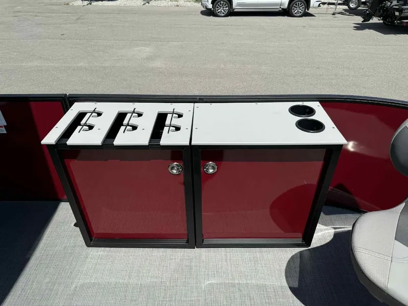 Slide: The Image of Lowe LF 194 2026 - 20