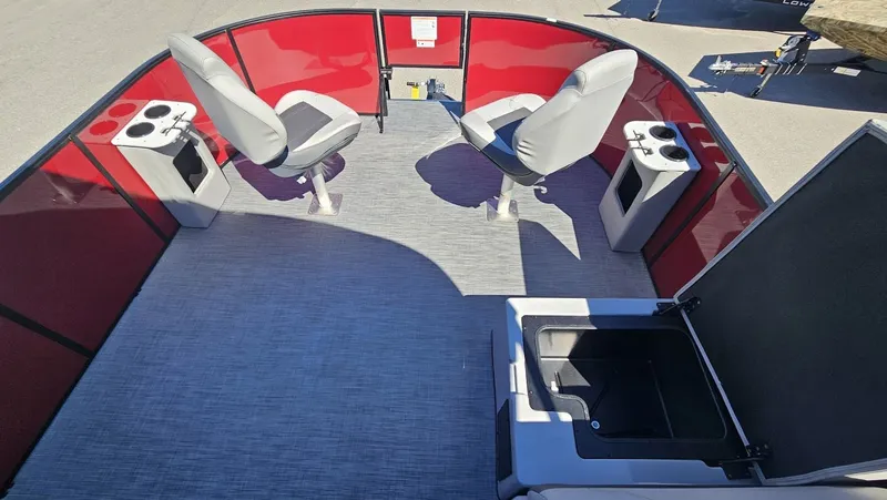 Slide: The Image of Lowe LF 214 2026 - 22