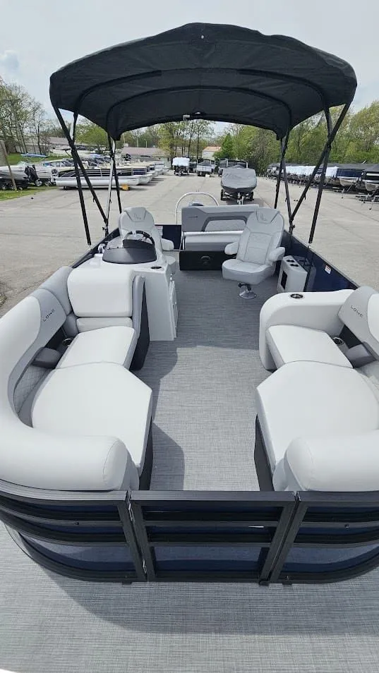 Slide: The Image of Lowe SS210 DH CL 2025 - 13