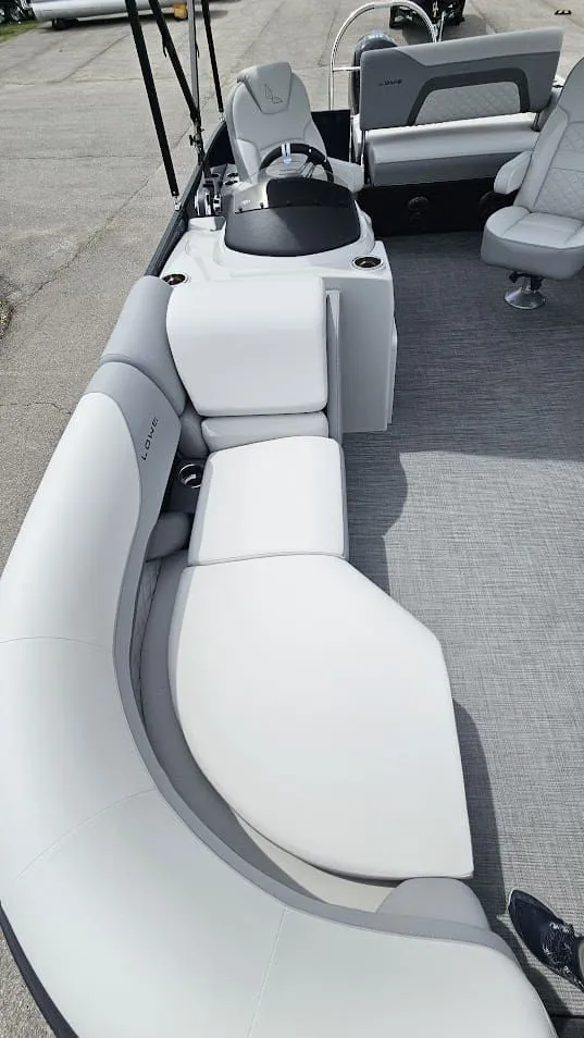 Slide: The Image of Lowe SS210 DH CL 2025 - 26