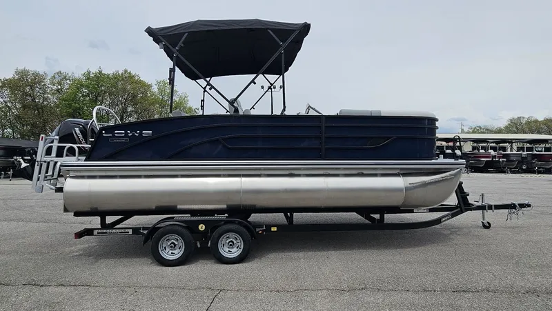 Slide: The Image of Lowe SS210 DH CL 2025 - 4