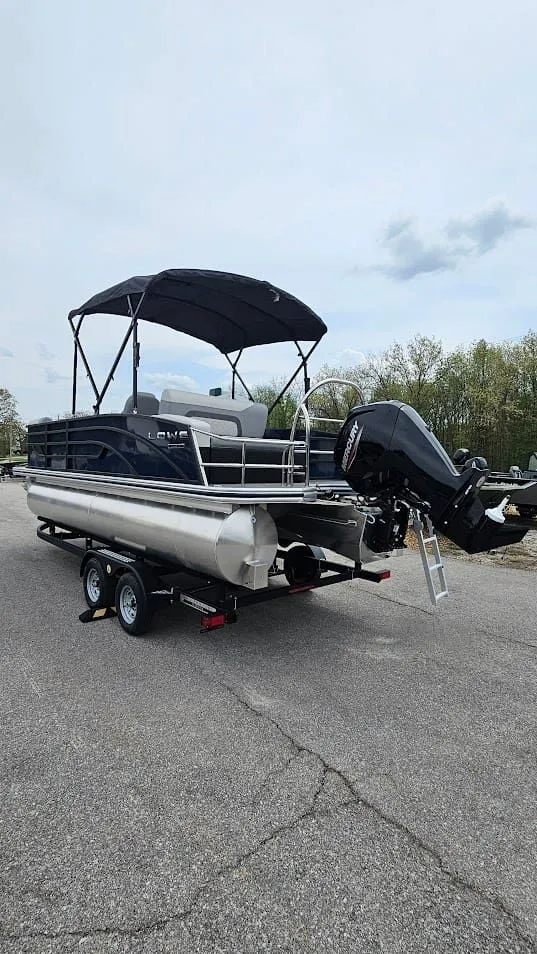 Slide: The Image of Lowe SS210 DH CL 2025 - 8