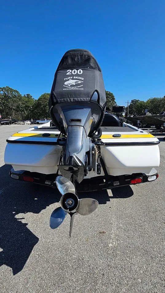 Slide: The Image of Skeeter TZX 200 2005 - 6