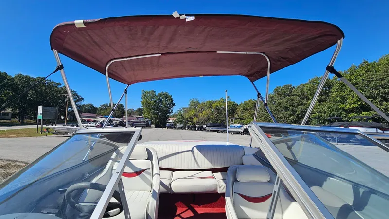 Slide: The Image of Bayliner Capri 2050SS 1998 - 23