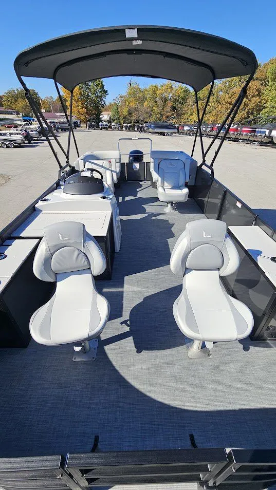 Slide: The Image of Lowe SF212 2026 - 2