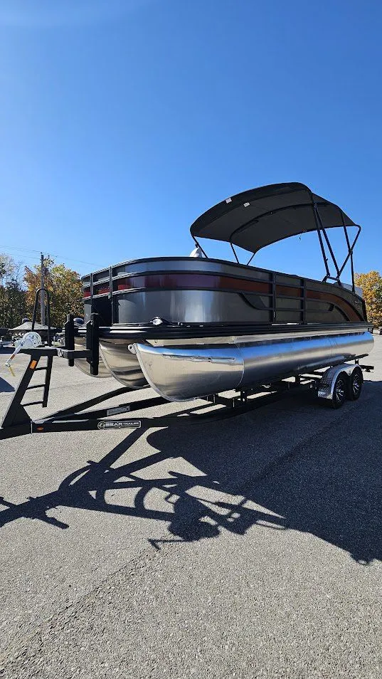 Slide: The Image of Lowe SF212 2026 - 26