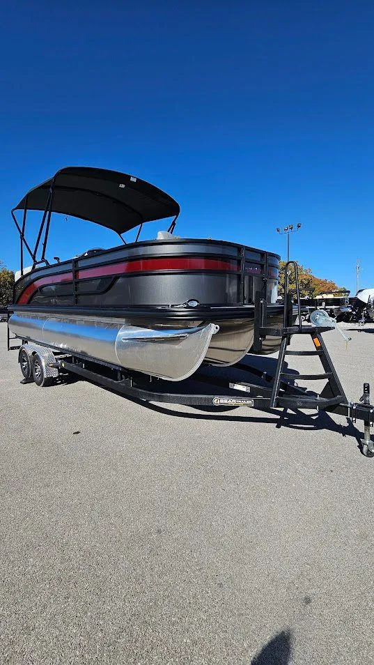 Slide: The Image of Lowe SF212 2026 - 28