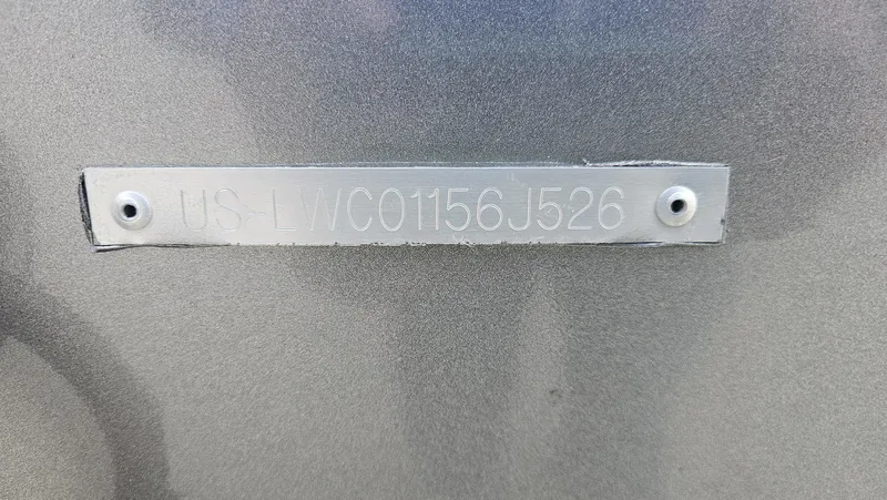 Slide: The Image of Lowe Stinger 195C 2026 - 3