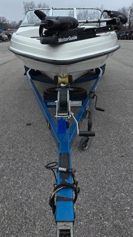 Slide: The Image of Triton 18 Sf 2000 - 12