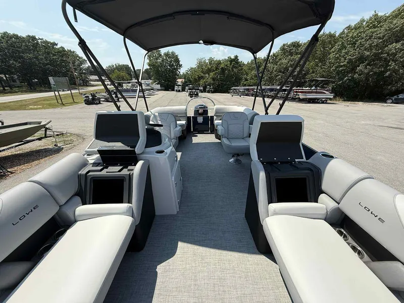 Slide: The Image of Lowe SS230 WV 2026 - 18